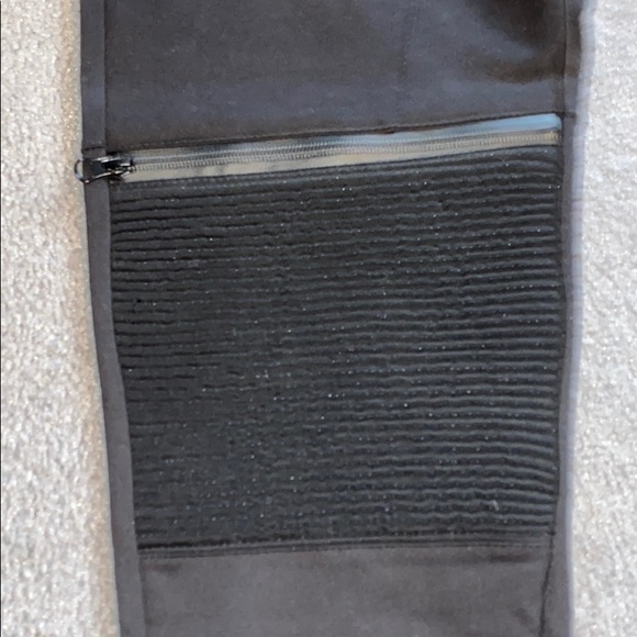 Black sweats - Picture 2 of 3